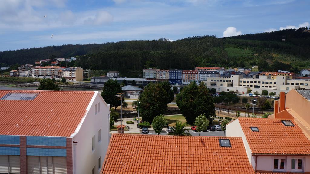Hotel Larry Cee Rum bild